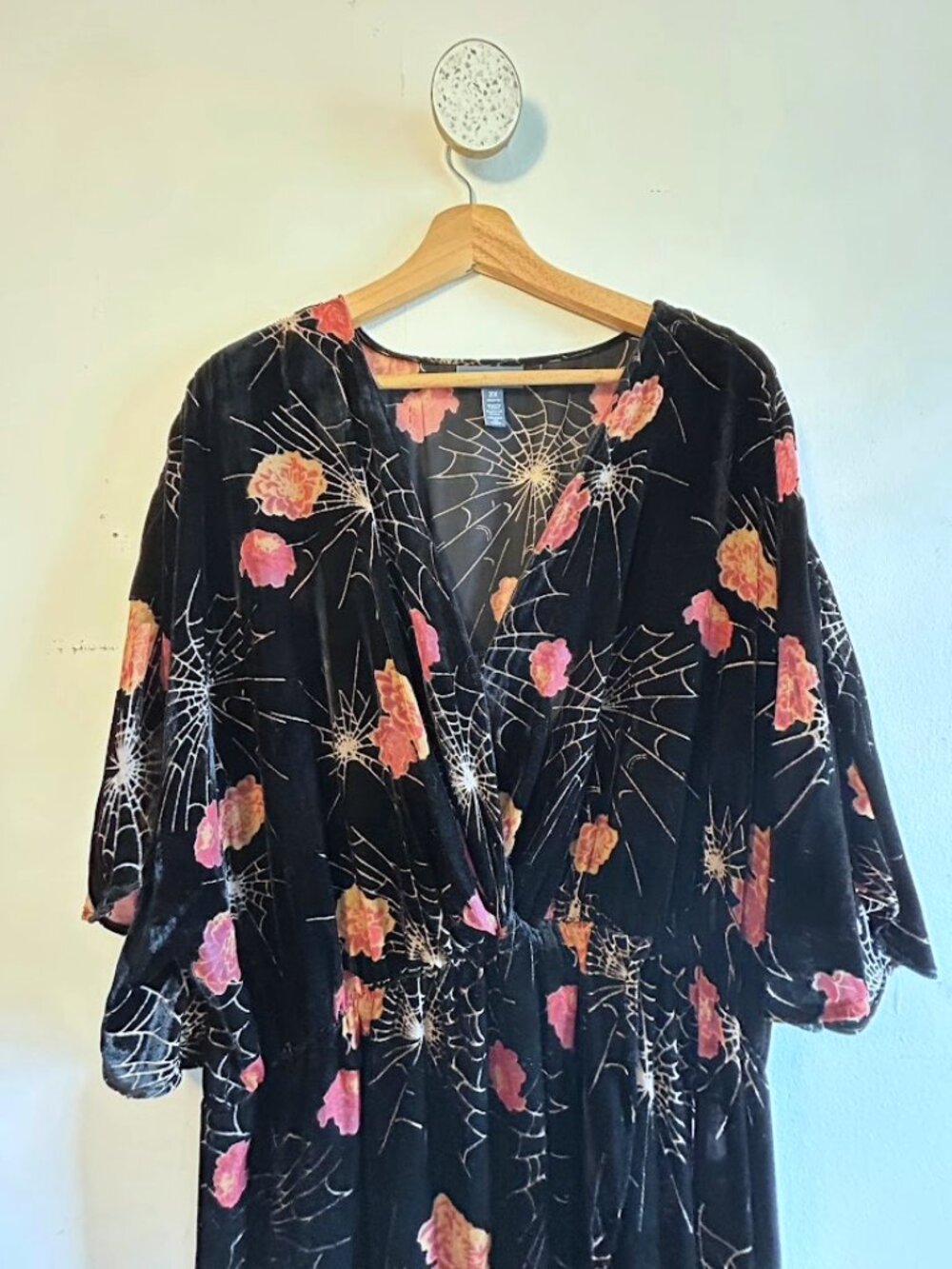 Modcloth Dramatic Depths Velvet Wrap Dress, Black Spiderwebs and Roses, 2X - Picture 3 of 9